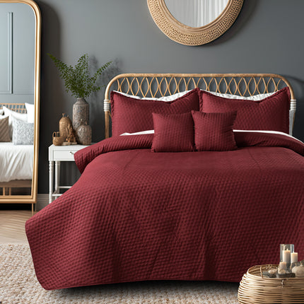Luxe AC Bedcover With 2 Pillow Covers & 2 Cushions with Filling inside - Maroon