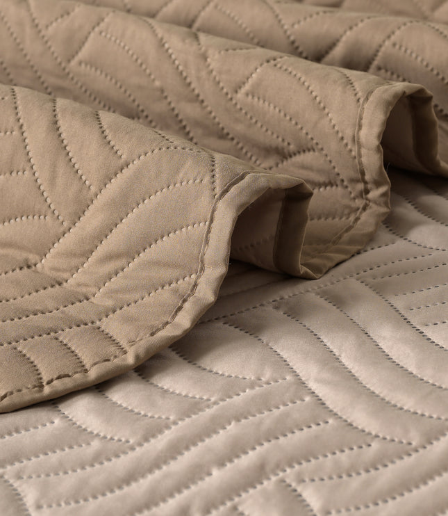 Waves - California Luxe Reversible AC Bedcover - Beige / Light Beige