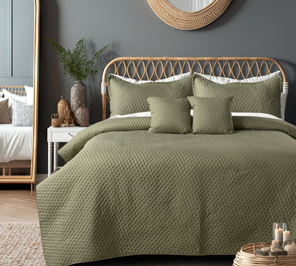 Luxe AC Bedcover With 2 Pillow Covers & 2 Cushions with Filling inside - Olive