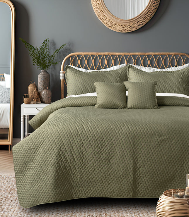 Luxe AC Bedcover With 2 Pillow Covers & 2 Cushions with Filling inside - Olive