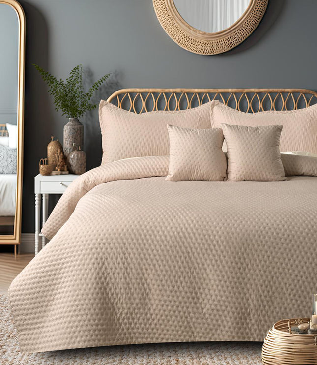 Luxe AC Bedcover With 2 Pillow Covers & 2 Cushions with Filling inside - Light Beige