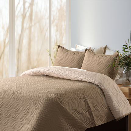 Waves - California Luxe Reversible AC Bedcover - Beige / Light Beige