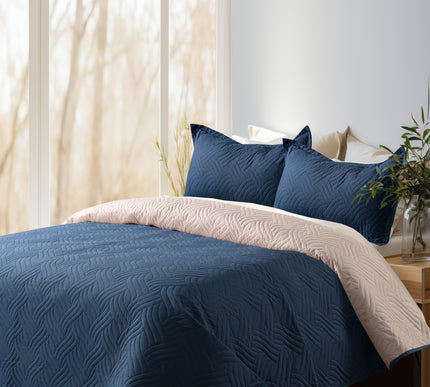Waves - California Luxe Reversible AC Bedcover - Teal / Cream