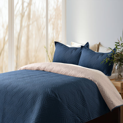 Collection image for: Reversible Bedcovers - Wavy Pattern