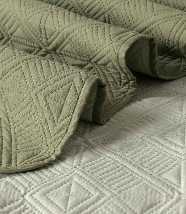Square Pattern - California Luxe Reversible AC Bedcover - Olive / Mint Grey