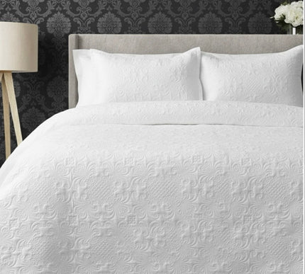 California Luxe AC Bedcover - White
