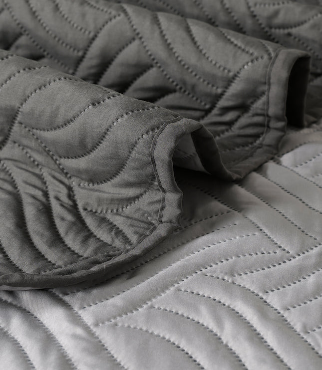 Waves - California Luxe Reversible AC Bedcover - Grey / Light Grey